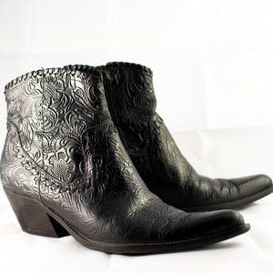 Embossed Gianni Bini Western Booties